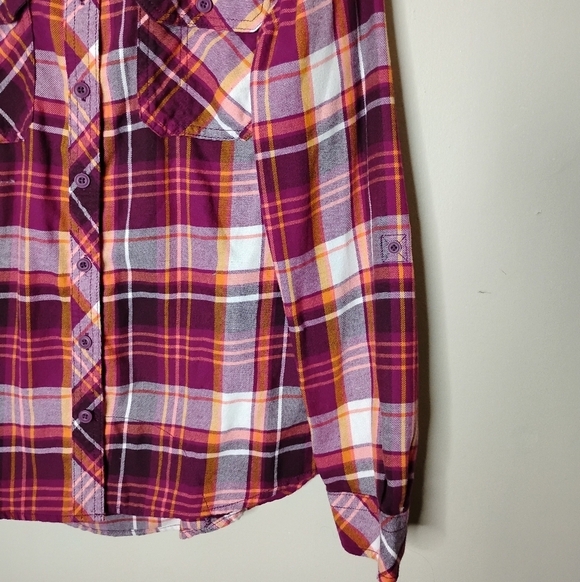 Duluth Trading Women’s Plaid Vented Flannel Shirt Outdoor Casual Hiking Size M - Picture 3 of 9